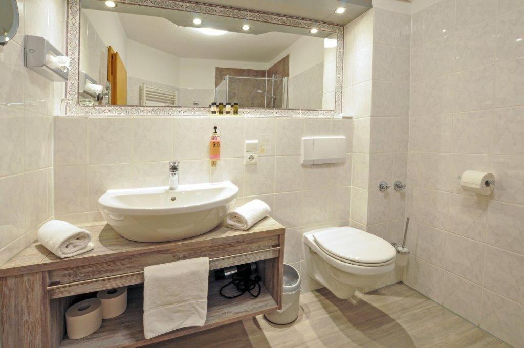 Hotel Grasberger Hof Gmbh מראה חיצוני תמונה
